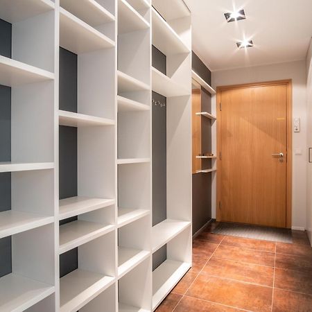 Dream Stay - Stylish Apartment Near Old Town With Free Parking タリン エクステリア 写真